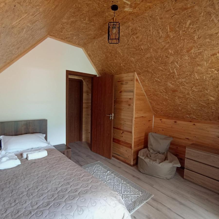 Mountain Flower Cottage Степанцмінда Екстер'єр фото